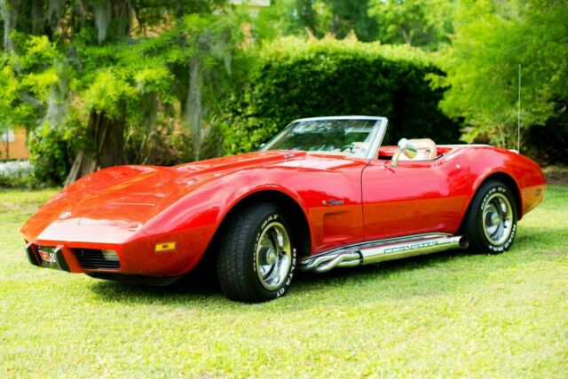 Chevrolet Corvette 1975 image number 0