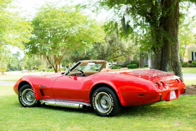 Chevrolet Corvette 1975 image number 3