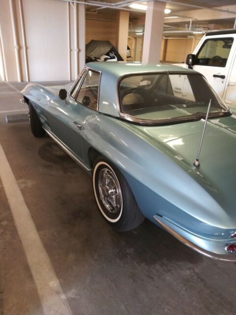 Chevrolet Corvette 1963 image number 16