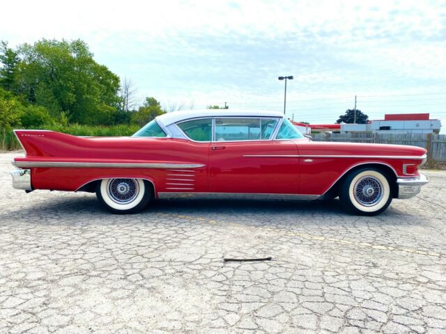 Cadillac DeVille 1958 image number 20