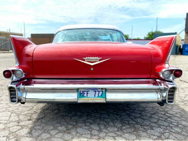 Cadillac DeVille 1958 image number 3