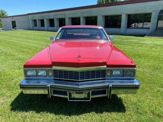 Cadillac DeVille 1977 image number 27