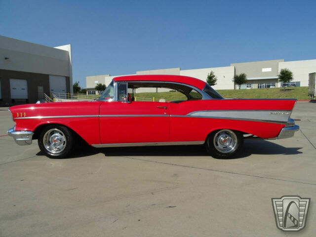 Chevrolet Bel Air/150/210 1957 image number 2