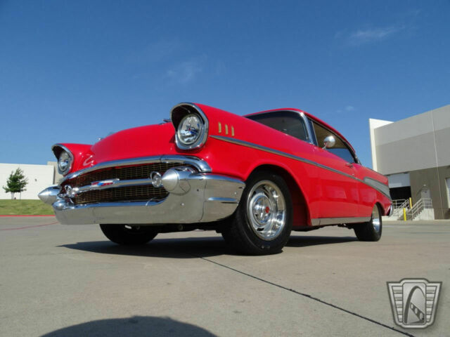 Chevrolet Bel Air/150/210 1957 image number 22