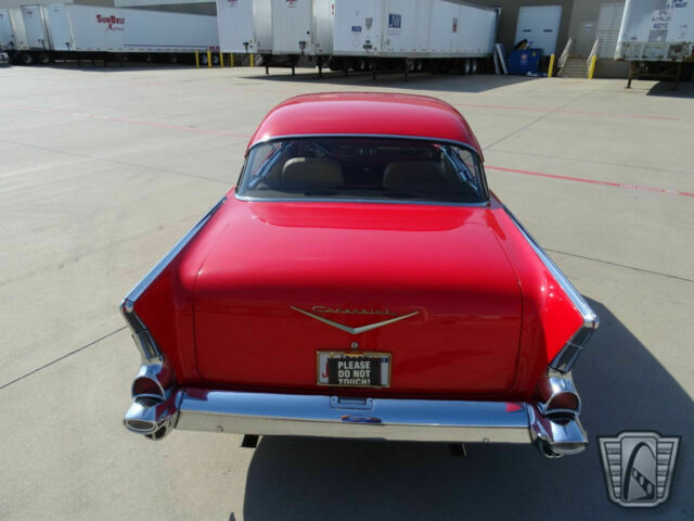 Chevrolet Bel Air/150/210 1957 image number 3