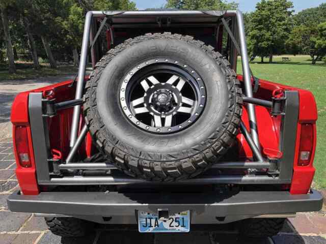 Ford Bronco 1970 image number 17