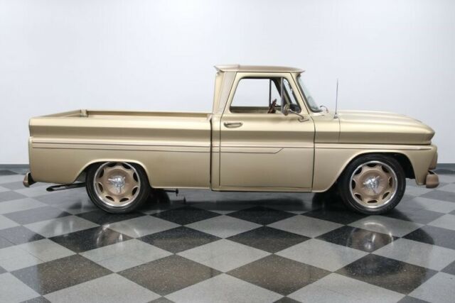 Chevrolet C-10 1965 image number 14