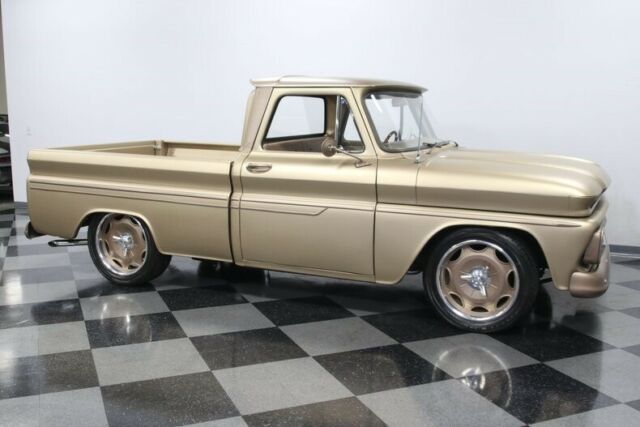 Chevrolet C-10 1965 image number 39