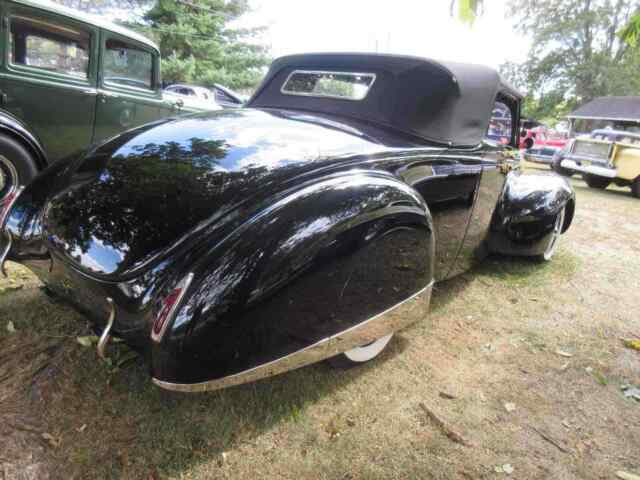 Ford Deluxe 1939 image number 2