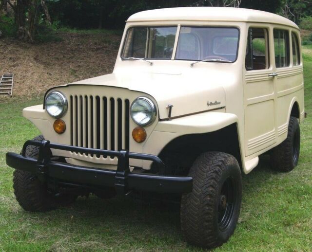 Willys Station Wagon 1949 image number 16