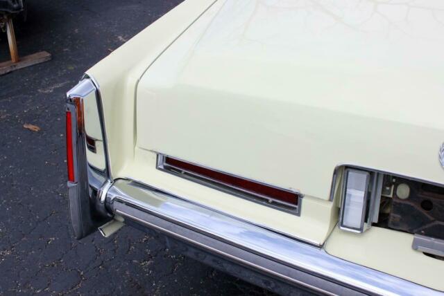 Cadillac Eldorado 1976 image number 13