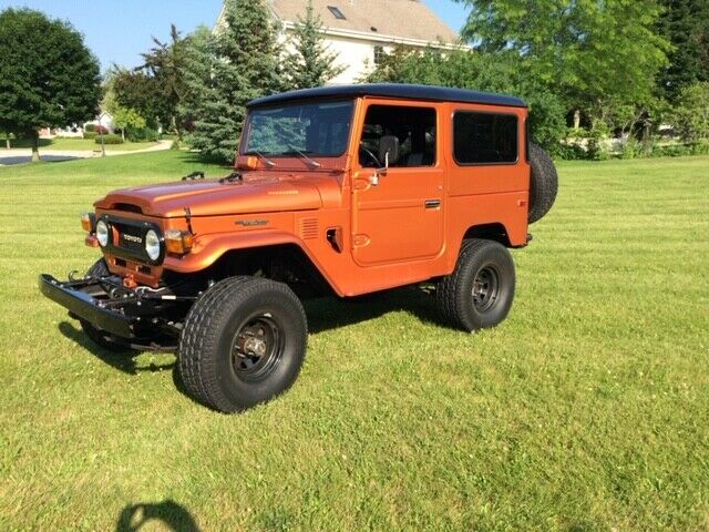 Toyota FJ Cruiser 1976 image number 0