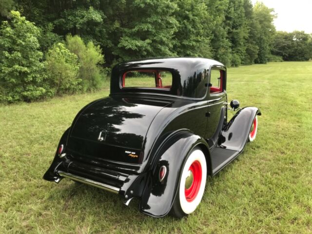 Ford Coupe 1932 image number 1