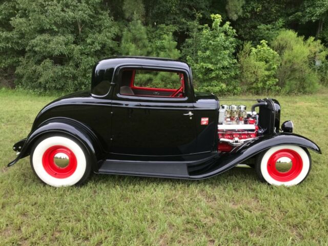 Ford Coupe 1932 image number 2