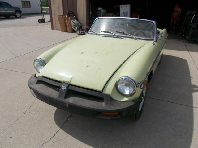 MG MGB 1977 image number 11