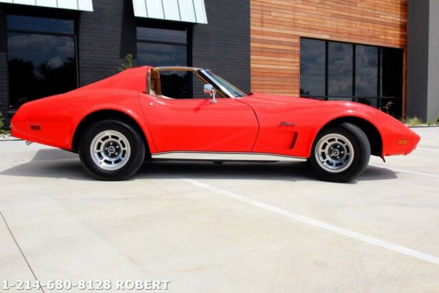 Chevrolet Corvette 1976 image number 33