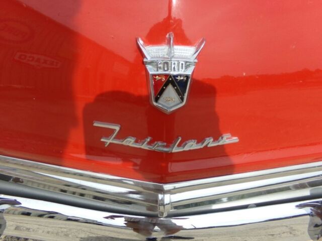 Ford Sunliner 1955 image number 10