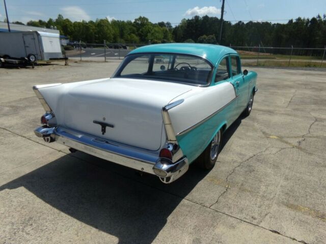 Chevrolet Bel Air/150/210 1957 image number 27