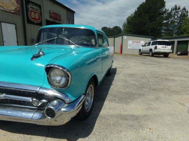 Chevrolet Bel Air/150/210 1957 image number 32