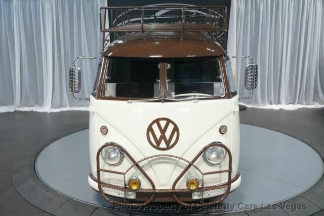 Volkswagen Bus/Vanagon 1957 image number 9