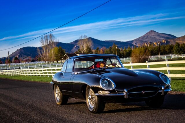 Jaguar E-Type 1967 image number 23