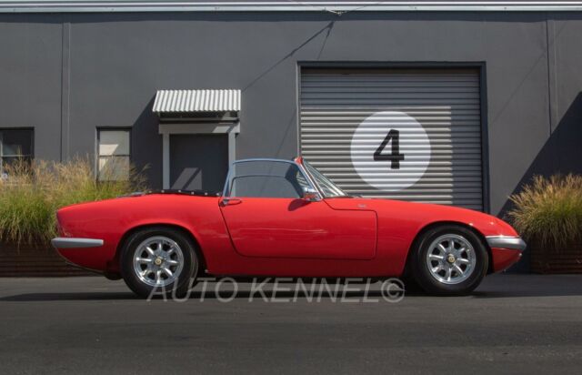 Lotus Elan 1967 image number 11