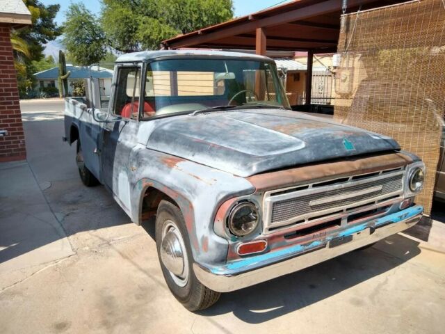 International Harvester 1200B 1967 image number 0