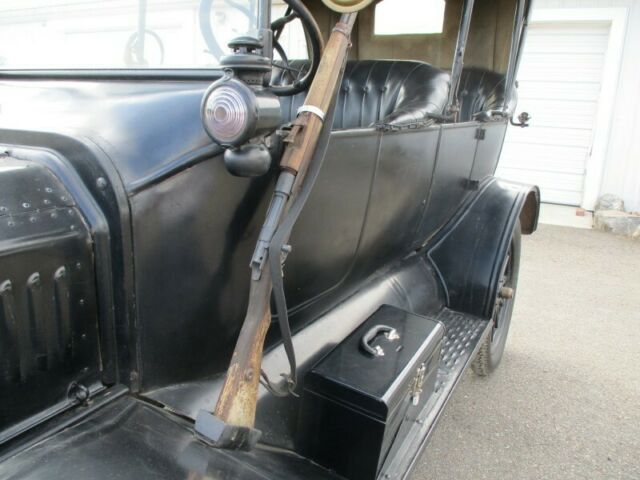 Ford Model T 1916 image number 1