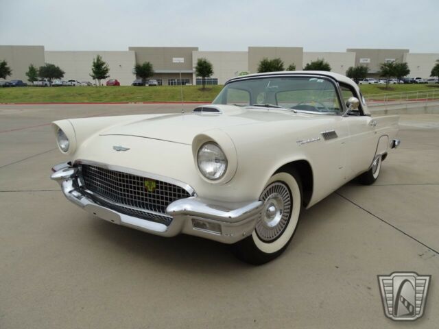 Ford Thunderbird 1957 image number 23