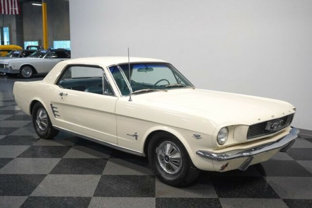 Ford Mustang 1966 image number 17