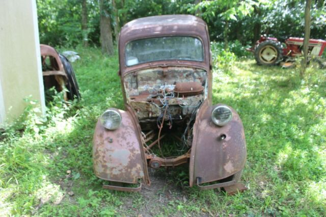 Ford Anglia 1951 image number 16