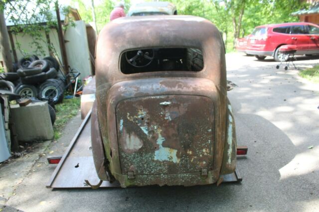 Ford Anglia 1951 image number 26