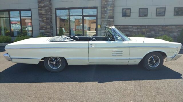 Plymouth Fury 1966 image number 0