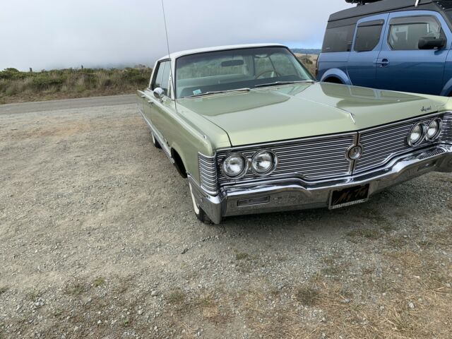 Chrysler Imperial Crown 1968 image number 21