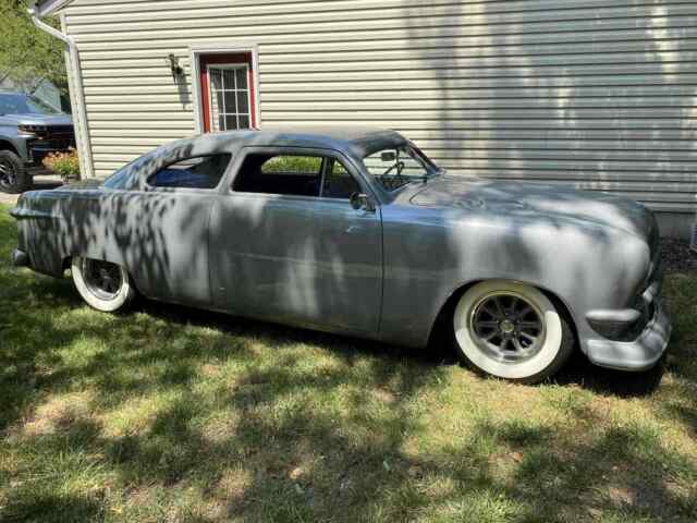 Ford Coupe 1949 image number 1