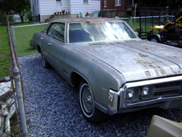 Buick Wildcat 1969 image number 15