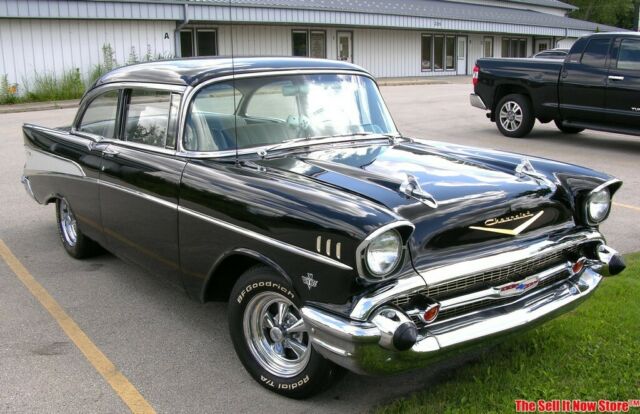 Chevrolet Bel Air/150/210 1957 image number 2