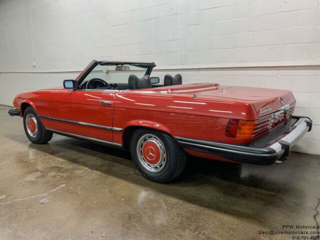 Mercedes-Benz SL-Class 1977 image number 14