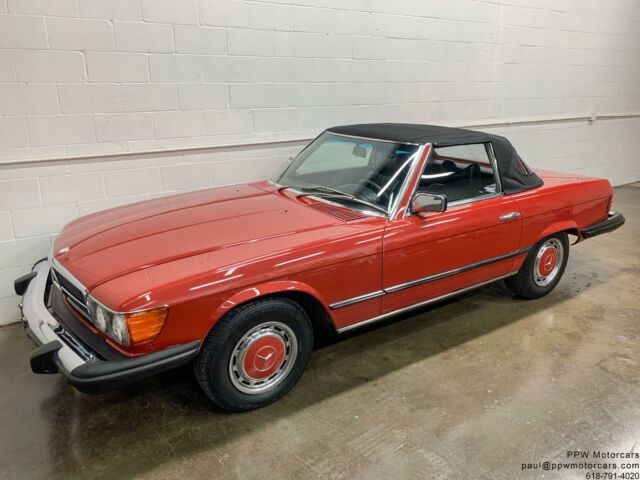 Mercedes-Benz SL-Class 1977 image number 22