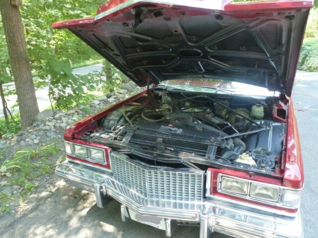 Cadillac DeVille 1975 image number 4