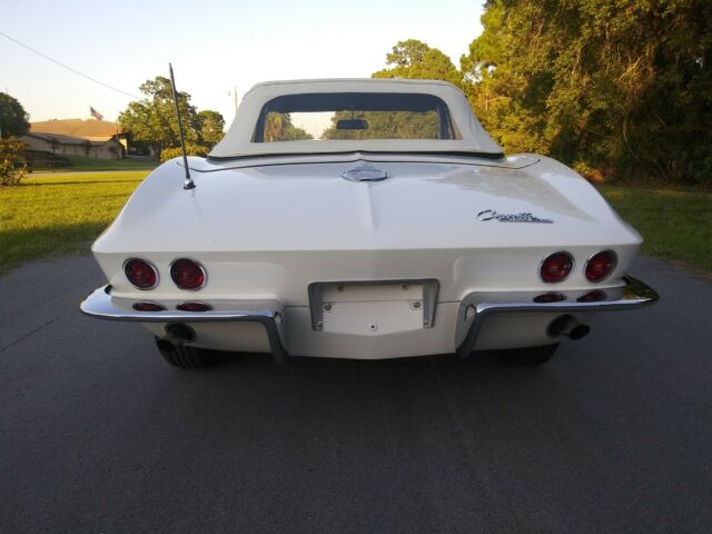 Chevrolet Corvette 1963 image number 29