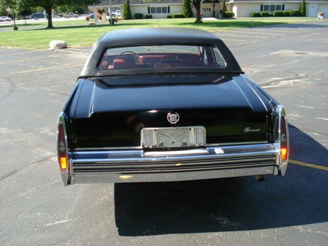 Cadillac Fleetwood 1979 image number 20