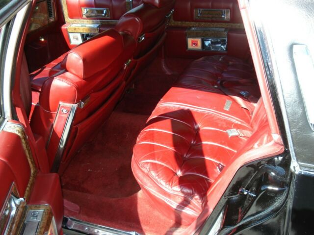 Cadillac Fleetwood 1979 image number 29