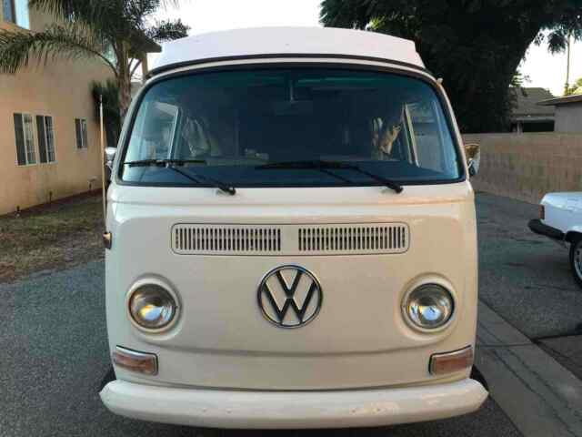 Volkswagen Camper 1971 image number 0