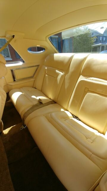 Lincoln Continental 1979 image number 2