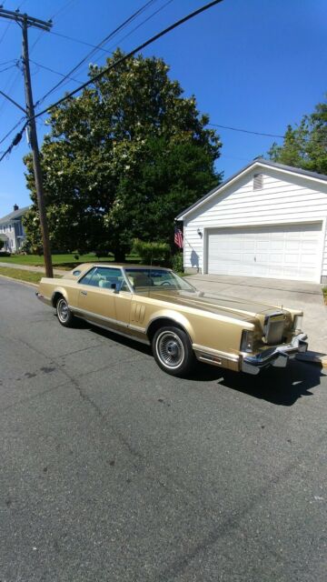 Lincoln Continental 1979 image number 22