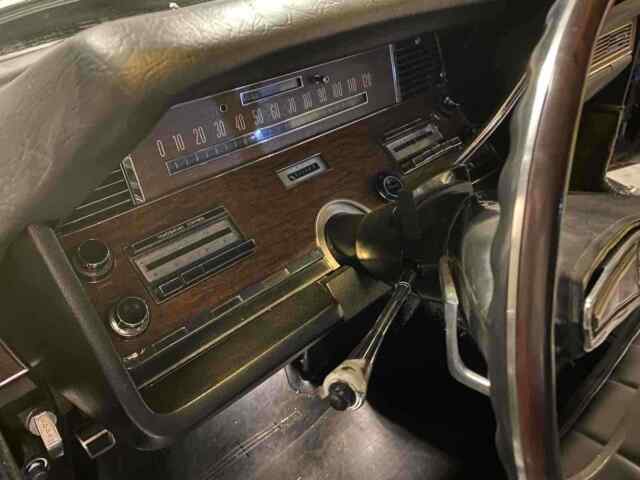 Lincoln Continental Mk III 1968 image number 44