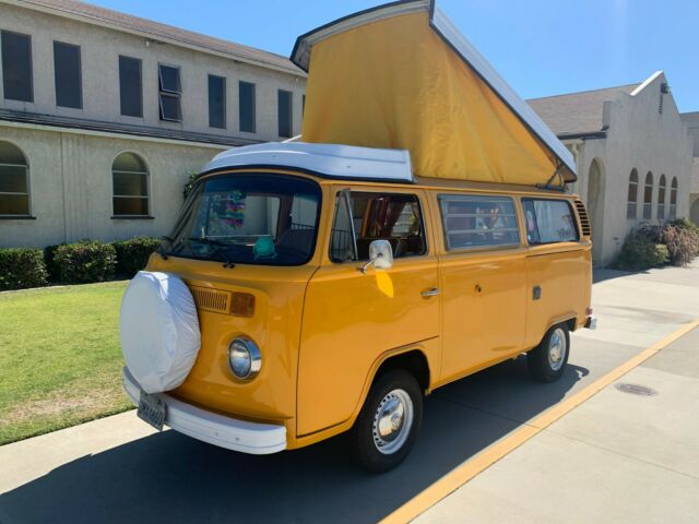 Volkswagen Bus/Vanagon 1977 image number 0