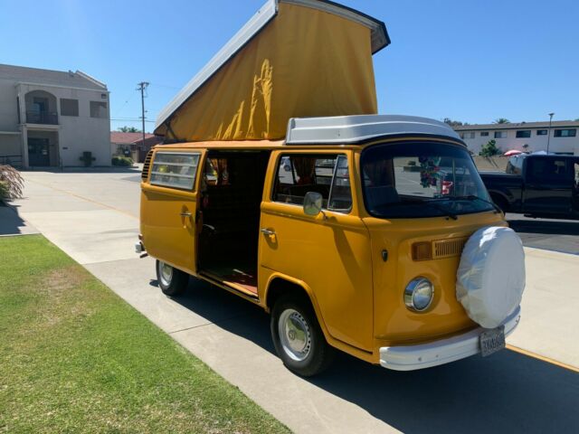 Volkswagen Bus/Vanagon 1977 image number 1