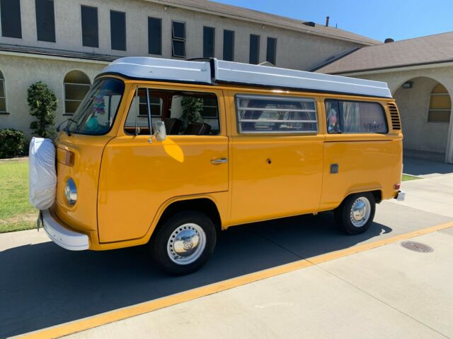 Volkswagen Bus/Vanagon 1977 image number 30